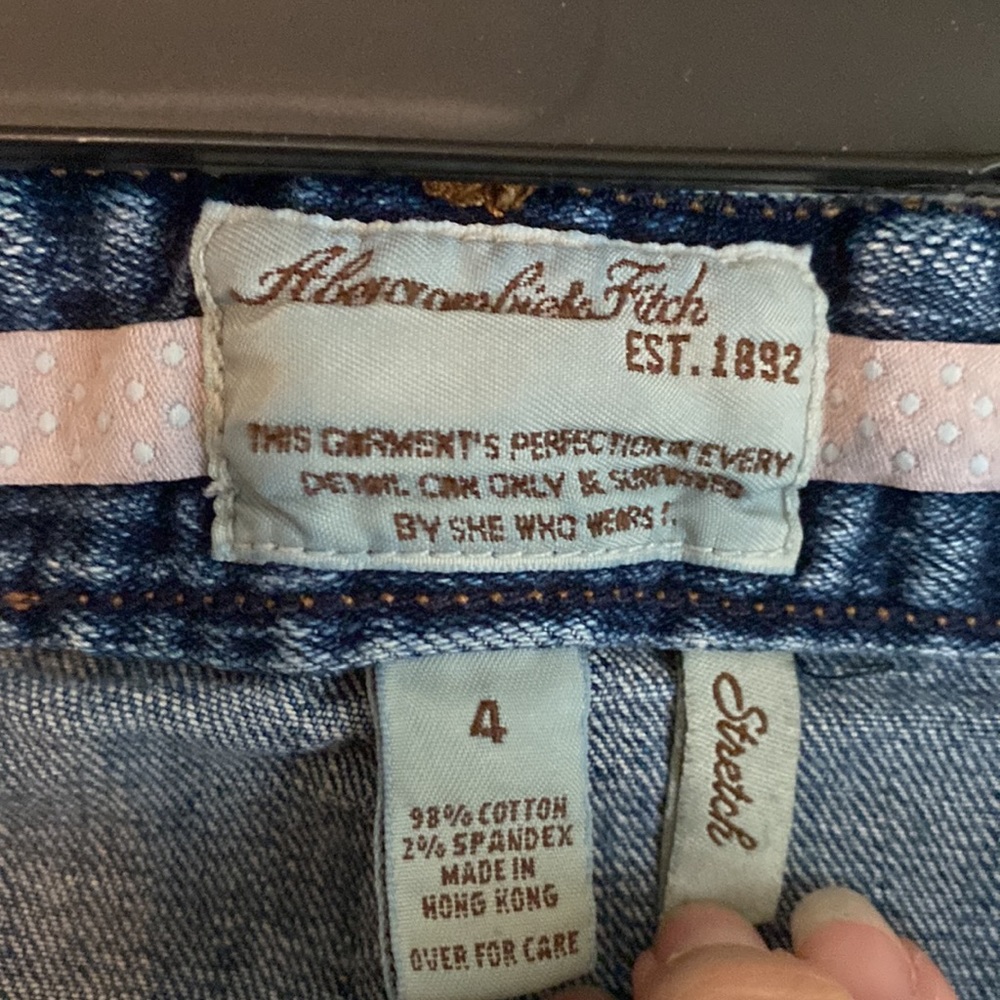 Women’s Abercrombie & Fitch sz4 Jeans - Picture 2 of 3